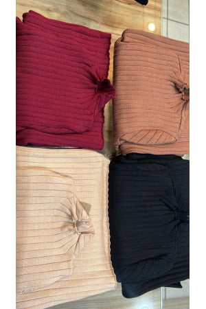 vestido gola alta canelado